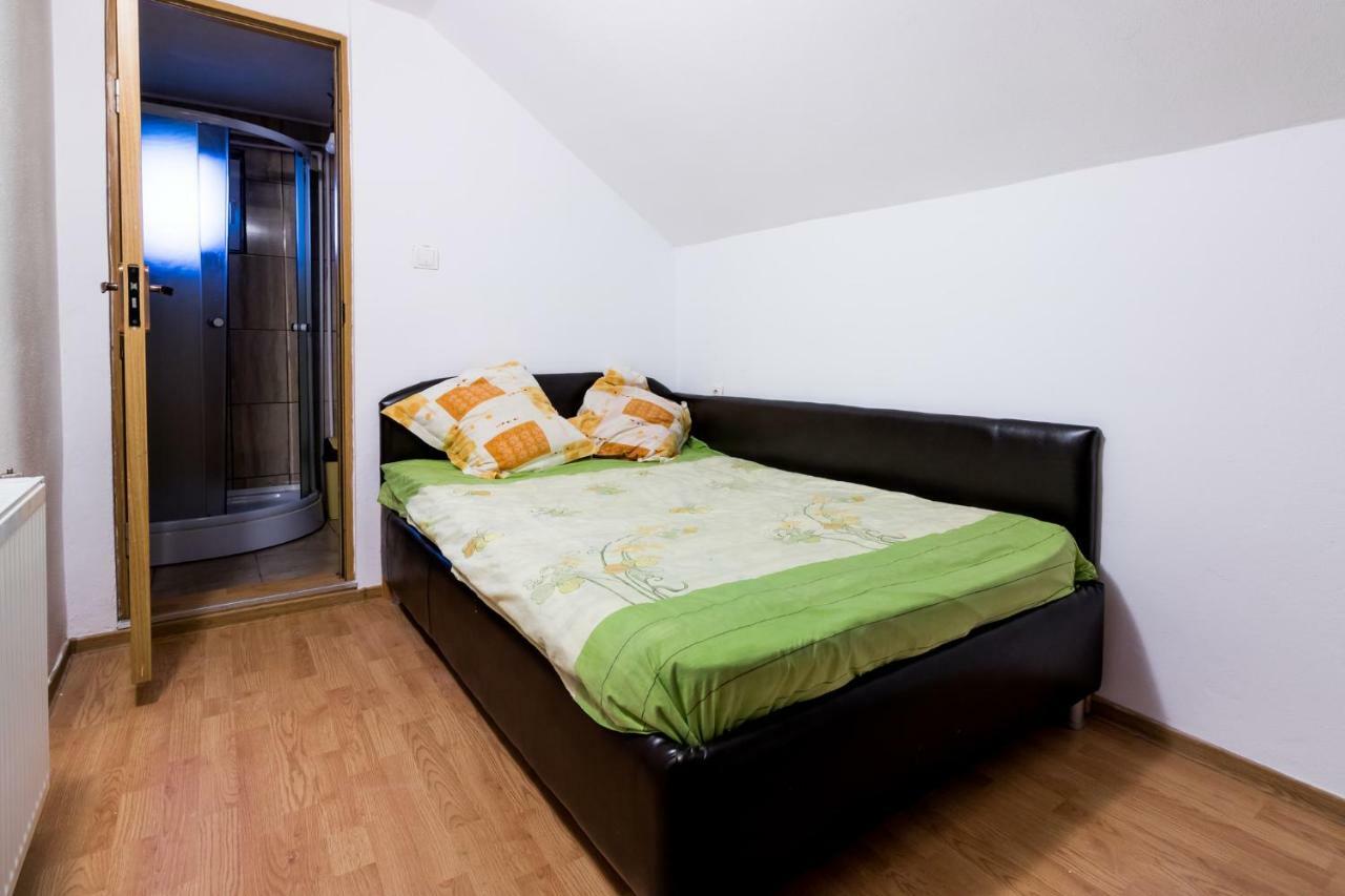 Casa De Vacanta Jeny Новач-Стрэйни Экстерьер фото